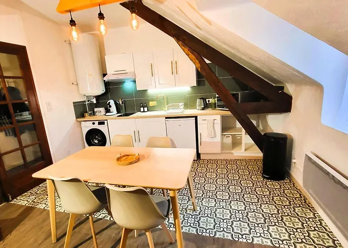 Renove Confort - Au Pied Des Pyrenees アパート Loures-Barousse